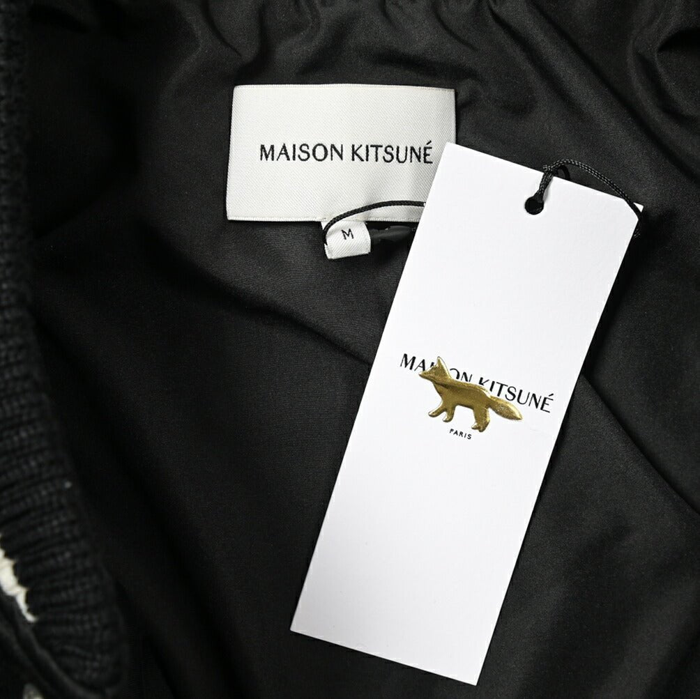 MAISON KITSUNE コットンサテン グレーフォックスヘッドパッチブルゾン(スタジャン)｜397867 - XS｜GUARDAROBA MILANO OFFICIAL STORE