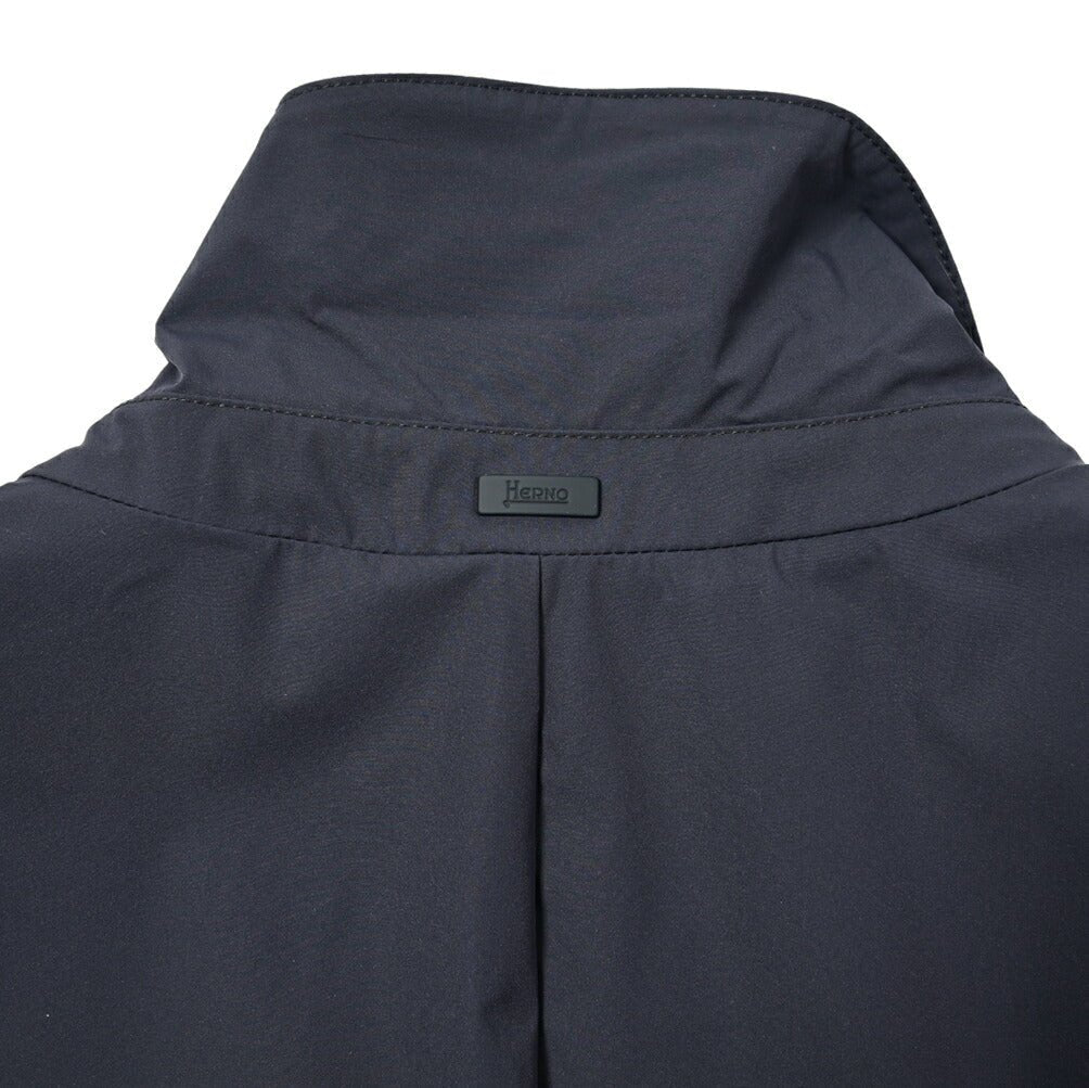 SALE｜HERNO Laminar ストレッチナイロン 2Bシングルナイロンジャケット (LIGHT MATT)｜400943 - A - 48｜GUARDAROBA MILANO OFFICIAL STORE